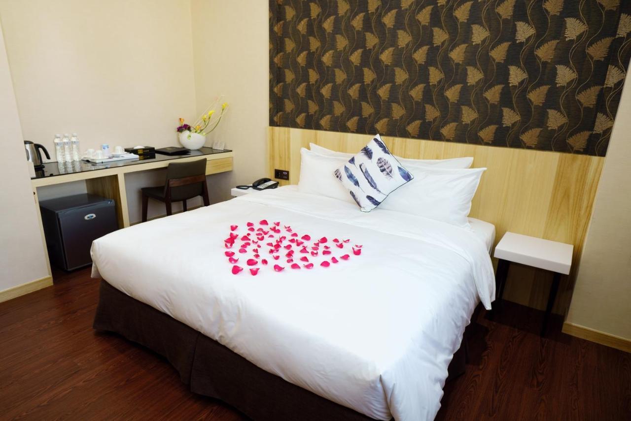Red Hotel Yuanlin Exterior foto